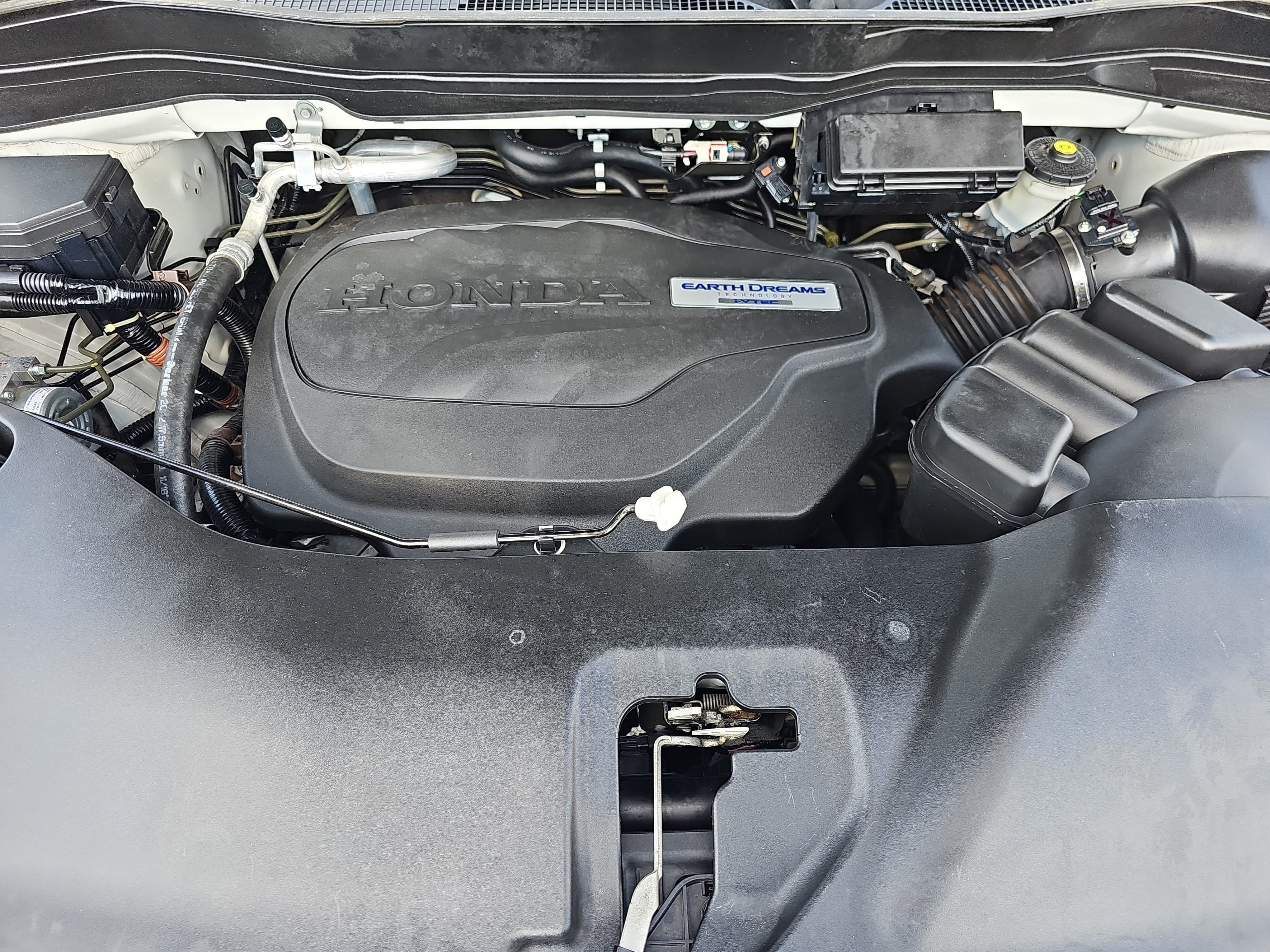 Used 2018 Honda Pilot Touring image 28