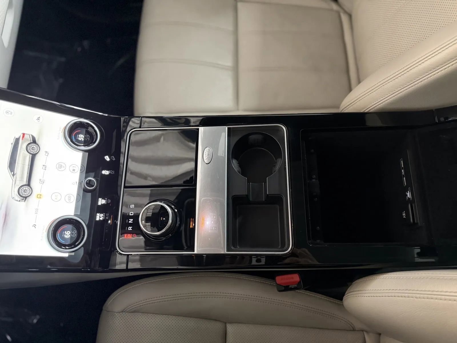 Used 2020 Land Rover Range Rover Velar R-Dynamic S AWD/4WD image 39