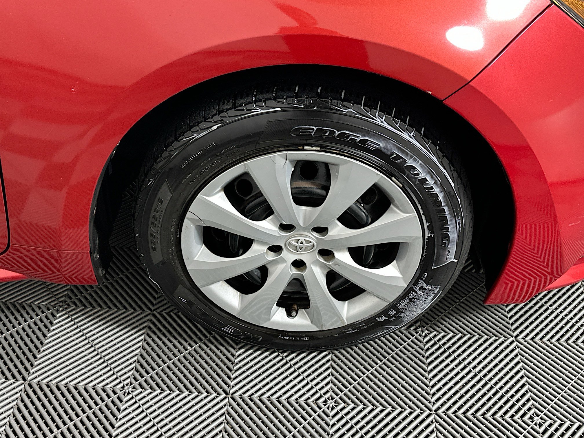 Used 2020 Toyota Corolla LE image 11