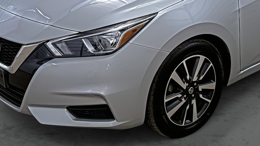 Used 2022 Nissan Versa SV image 7