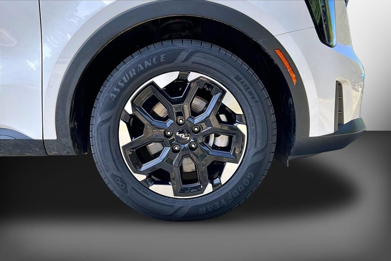 Used 2025 Kia Sorento S w/ Panoramic Sunroof Package FWD image 35