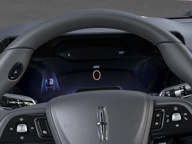 New 2025 Lincoln Aviator AWD image 13