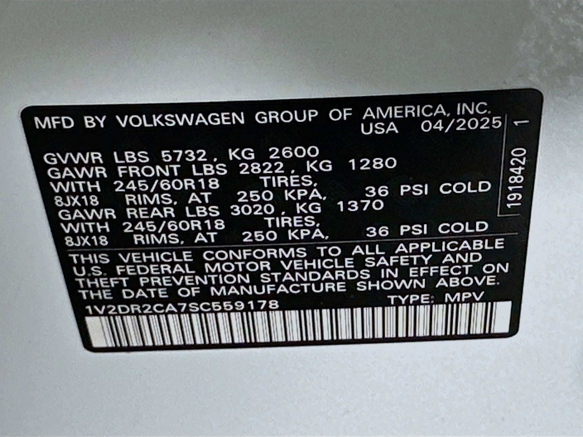 Used 2025 Volkswagen Atlas SE image 12