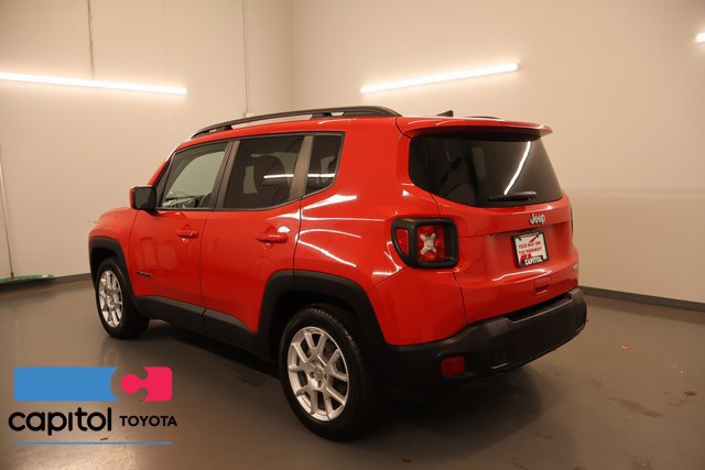 Used 2020 Jeep Renegade Latitude w/ Cold Weather Group FWD image 4