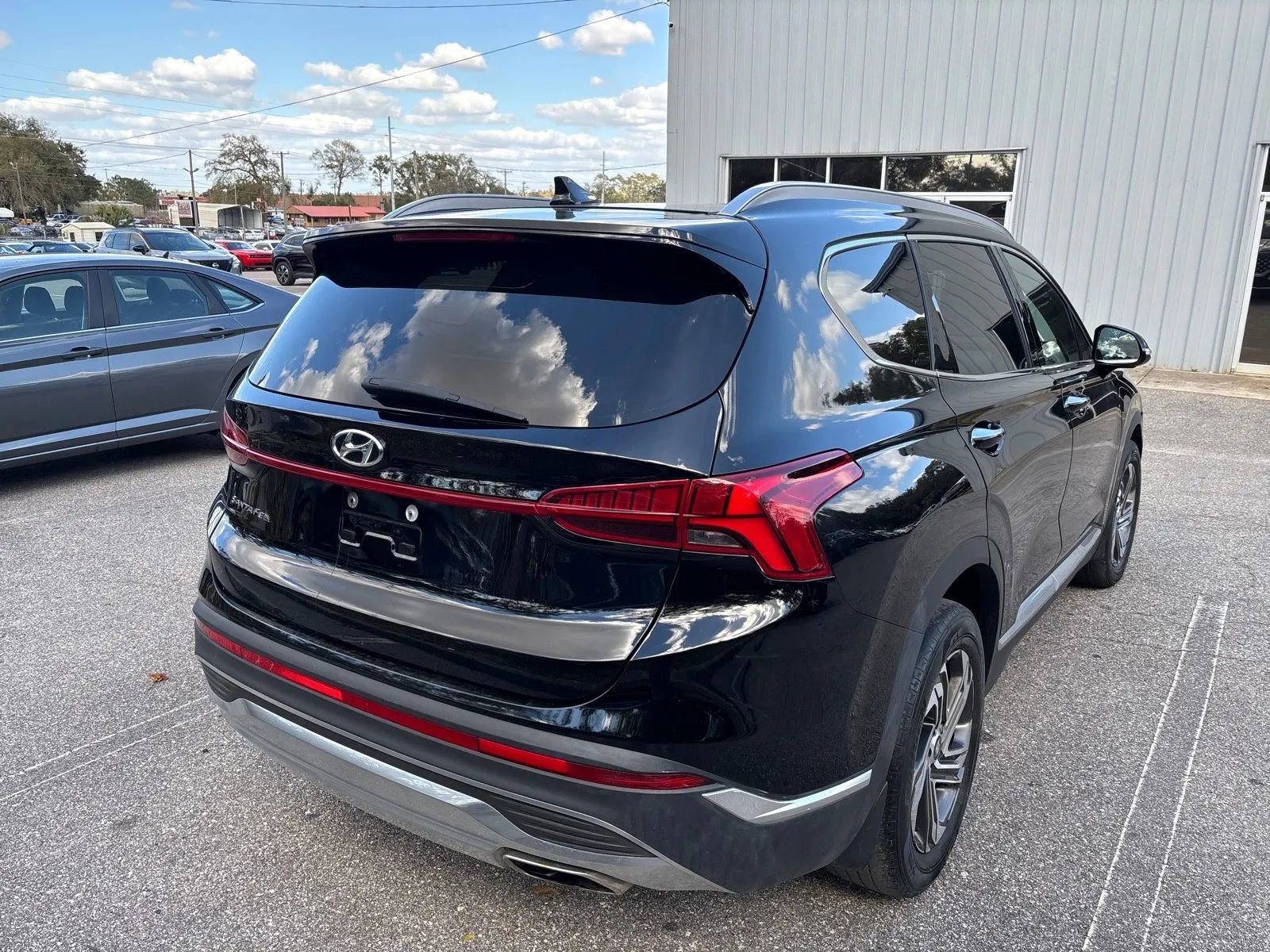 Used 2022 Hyundai Santa Fe SEL w/ Convenience + Premium Package FWD image 11