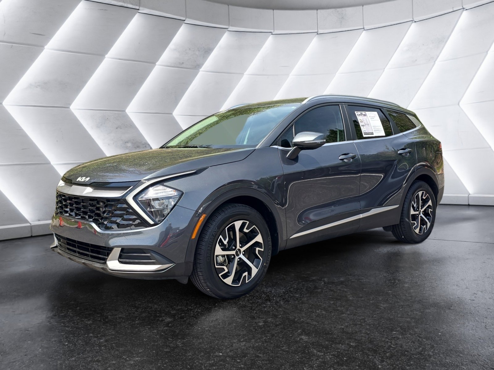 Used 2023 Kia Sportage EX AWD/4WD image 1