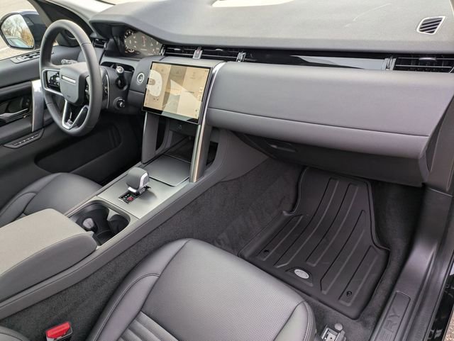 New 2025 Land Rover Discovery Sport S image 19