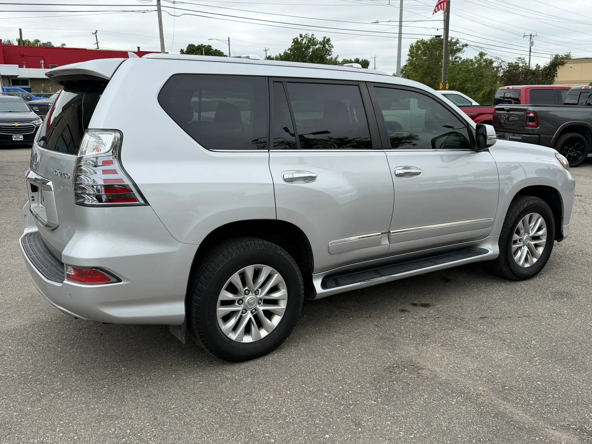 Used 2014 Lexus GX 460 w/ Premium Package AWD/4WD image 5