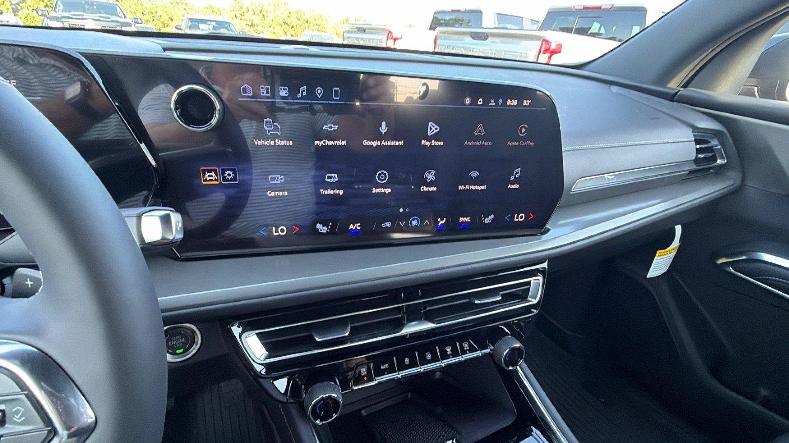 New 2027 Chevrolet Traverse LT w/ Midnight/Sport Edition FWD image 29