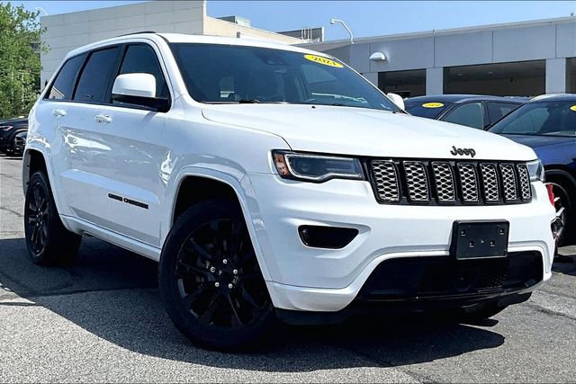 Used 2021 Jeep Grand Cherokee Laredo X AWD/4WD image 1