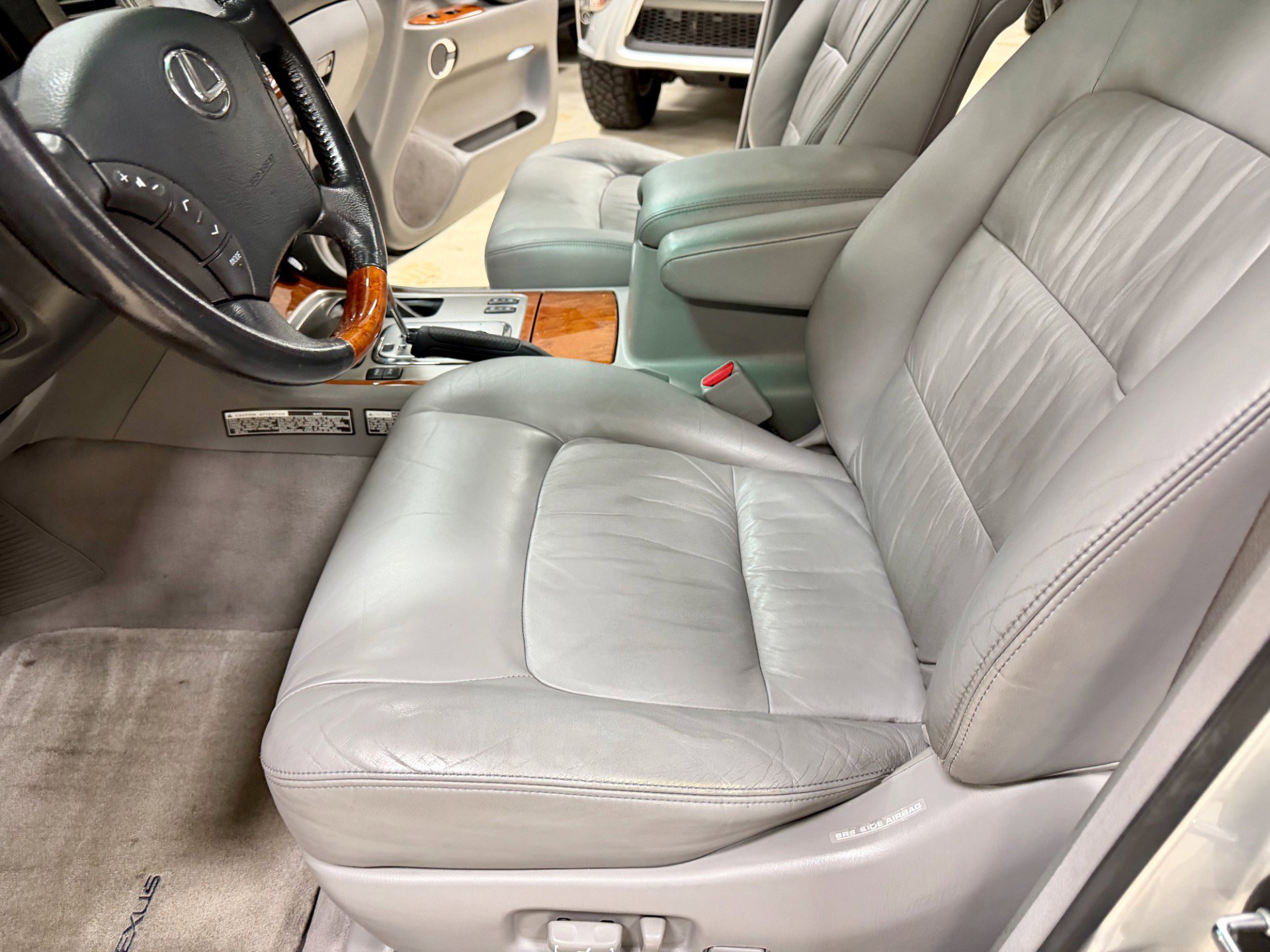 Used 2006 Lexus LX 470 image 22