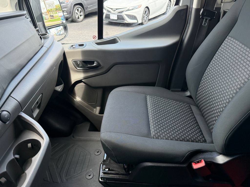 Used 2025 Ford Transit 250 Low Roof w/ Exterior Upgrade Package RWD image 29