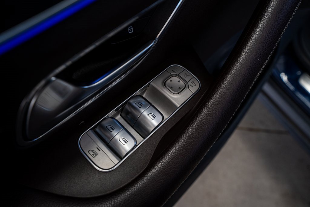 Used 2020 Mercedes-Benz GLE 350 4MATIC w/ Premium Package image 34