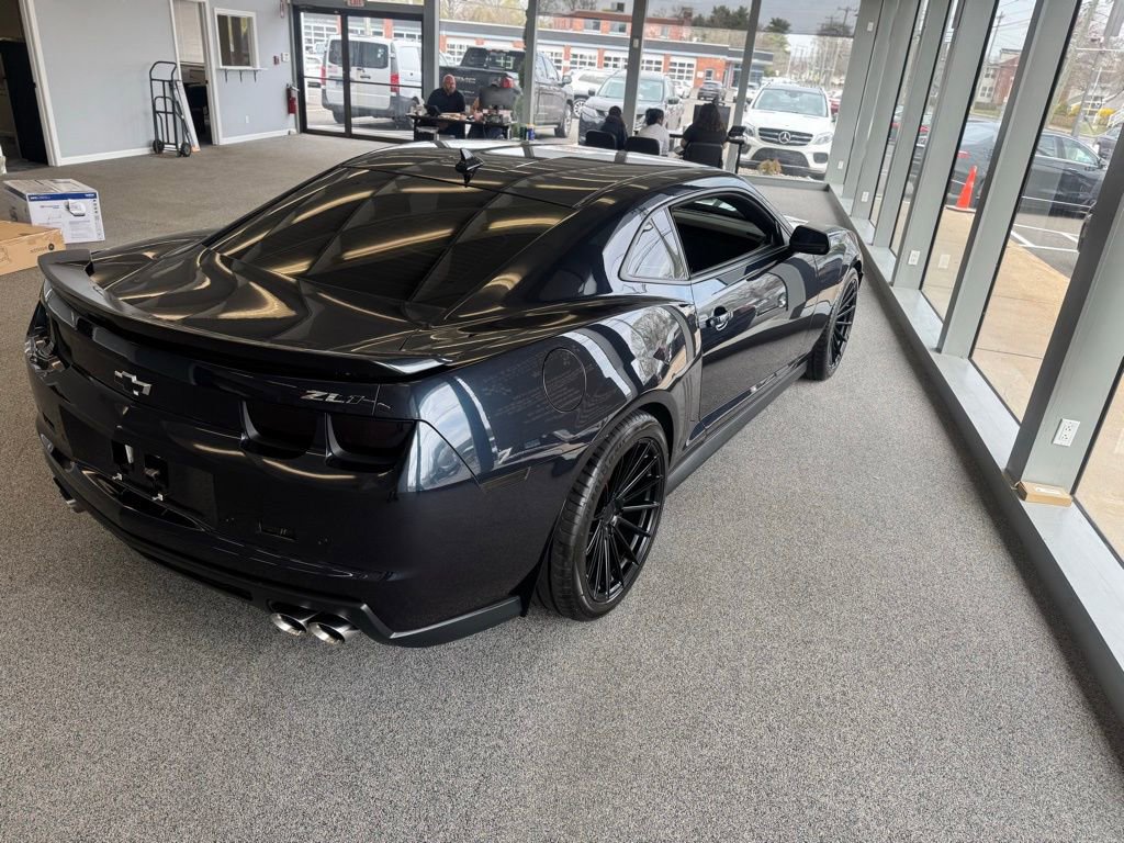 Used 2013 Chevrolet Camaro ZL1 RWD image 9