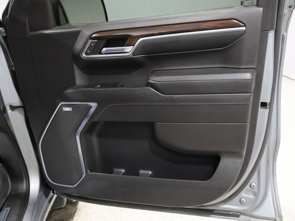 Used 2023 GMC Sierra 1500 SLT w/ SLT Convenience Package image 27