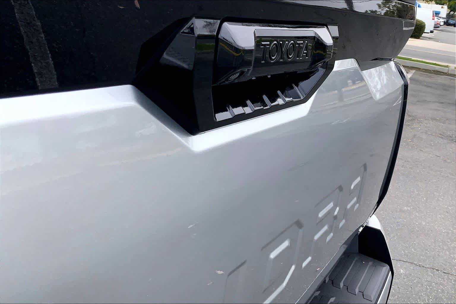New 2026 Toyota Tundra Platinum AWD/4WD image 15