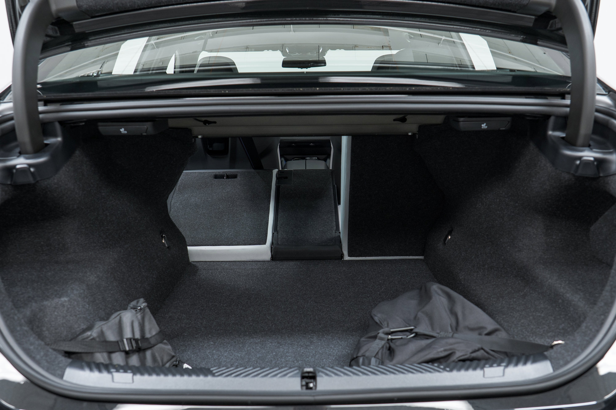 Used 2026 BMW M5 w/ Carbon Package image 10