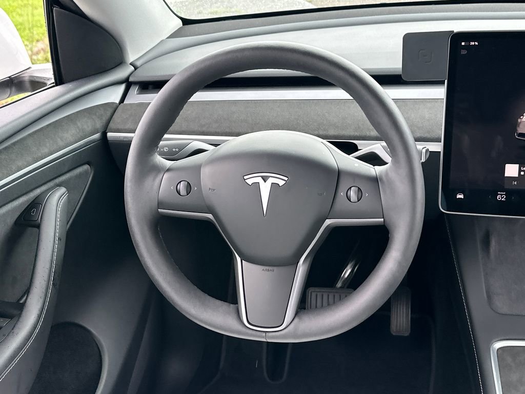Used 2024 Tesla Model Y Long Range image 17