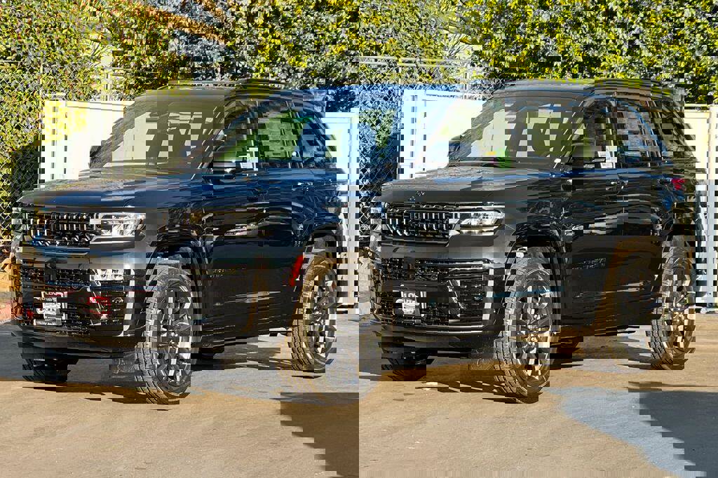 New 2026 Jeep Grand Cherokee Limited image 8