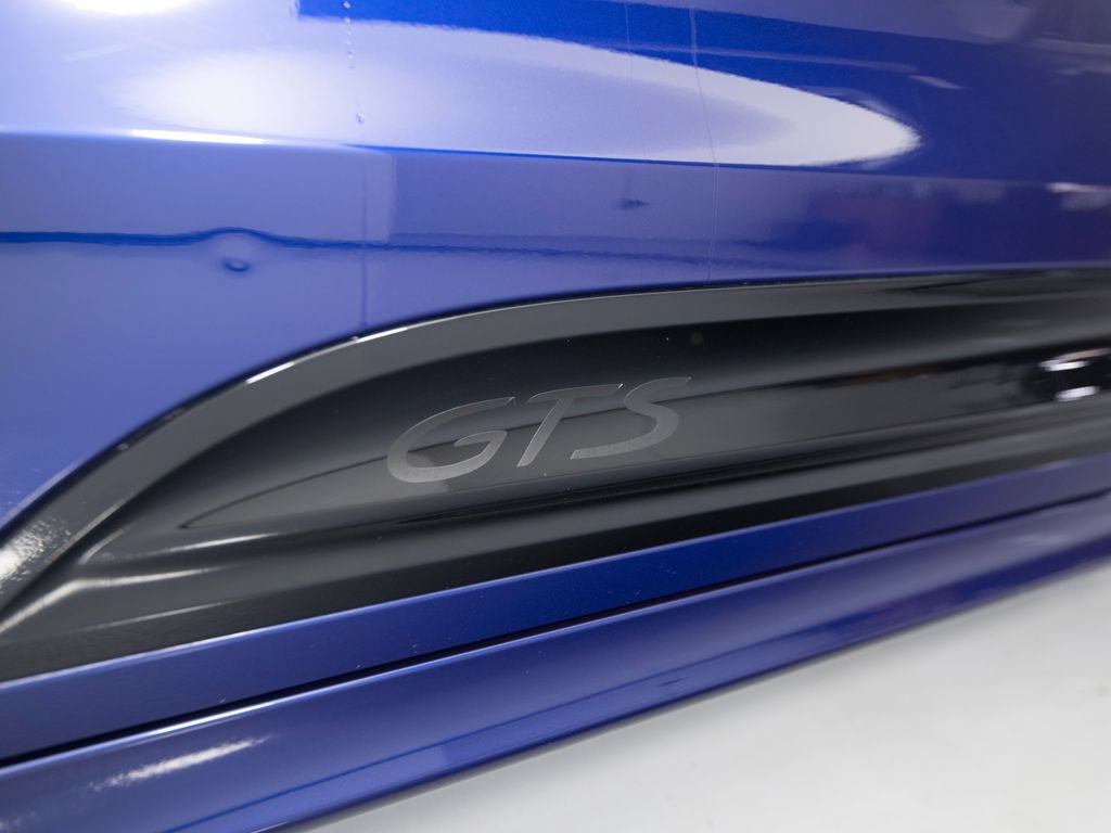 Certified 2025 Porsche Macan GTS AWD/4WD image 43
