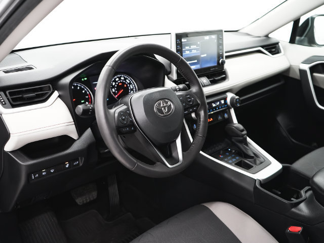 Used 2022 Toyota RAV4 XLE w/ Convenience Package AWD/4WD image 18