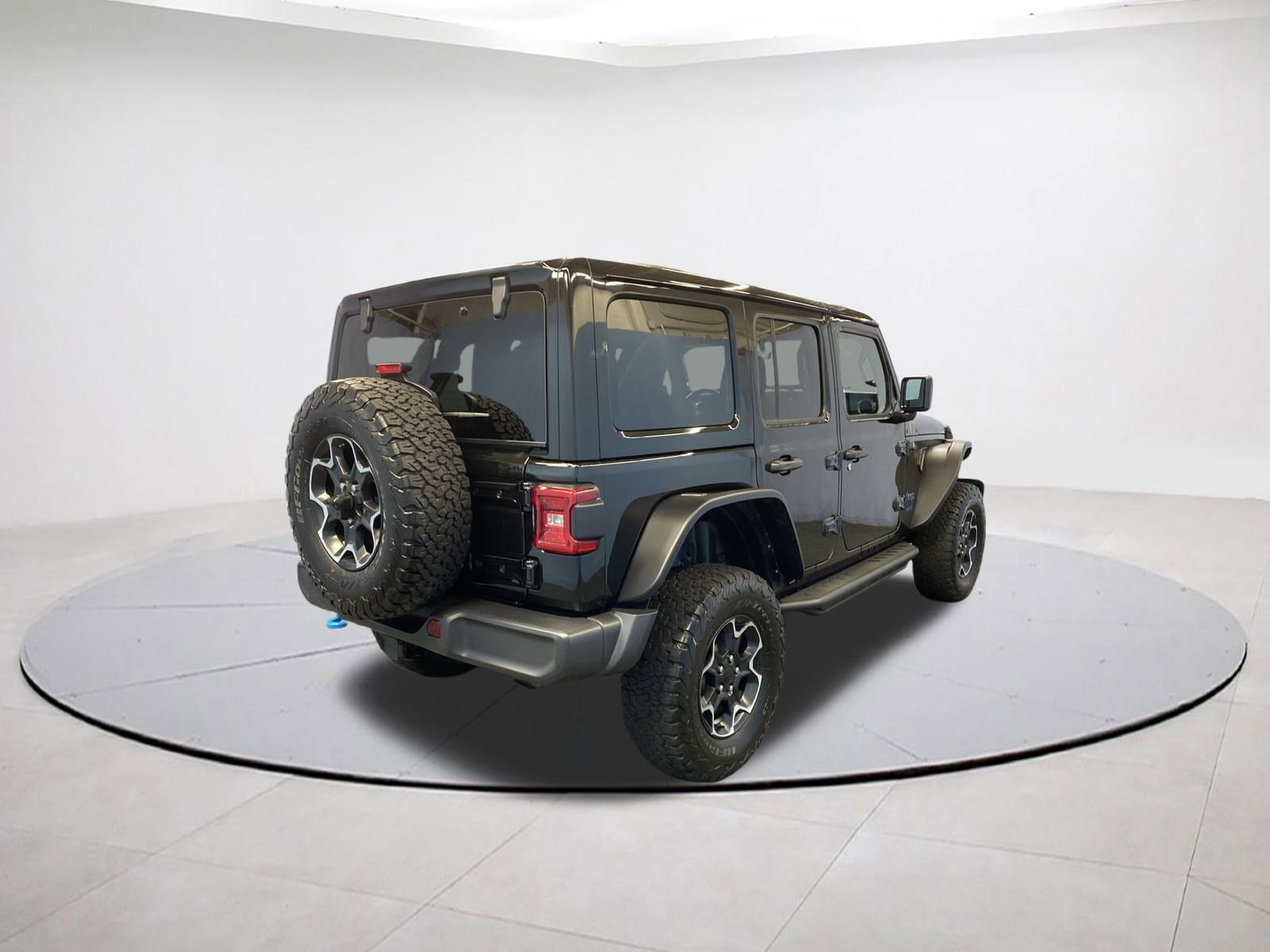 Used 2022 Jeep Wrangler Unlimited Rubicon 4xe w/ Cold Weather Group image 6