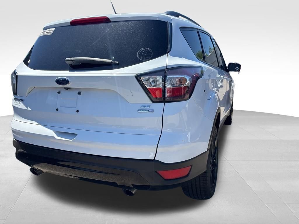 Used 2017 Ford Escape SE w/ Equipment Group 201A AWD/4WD image 13