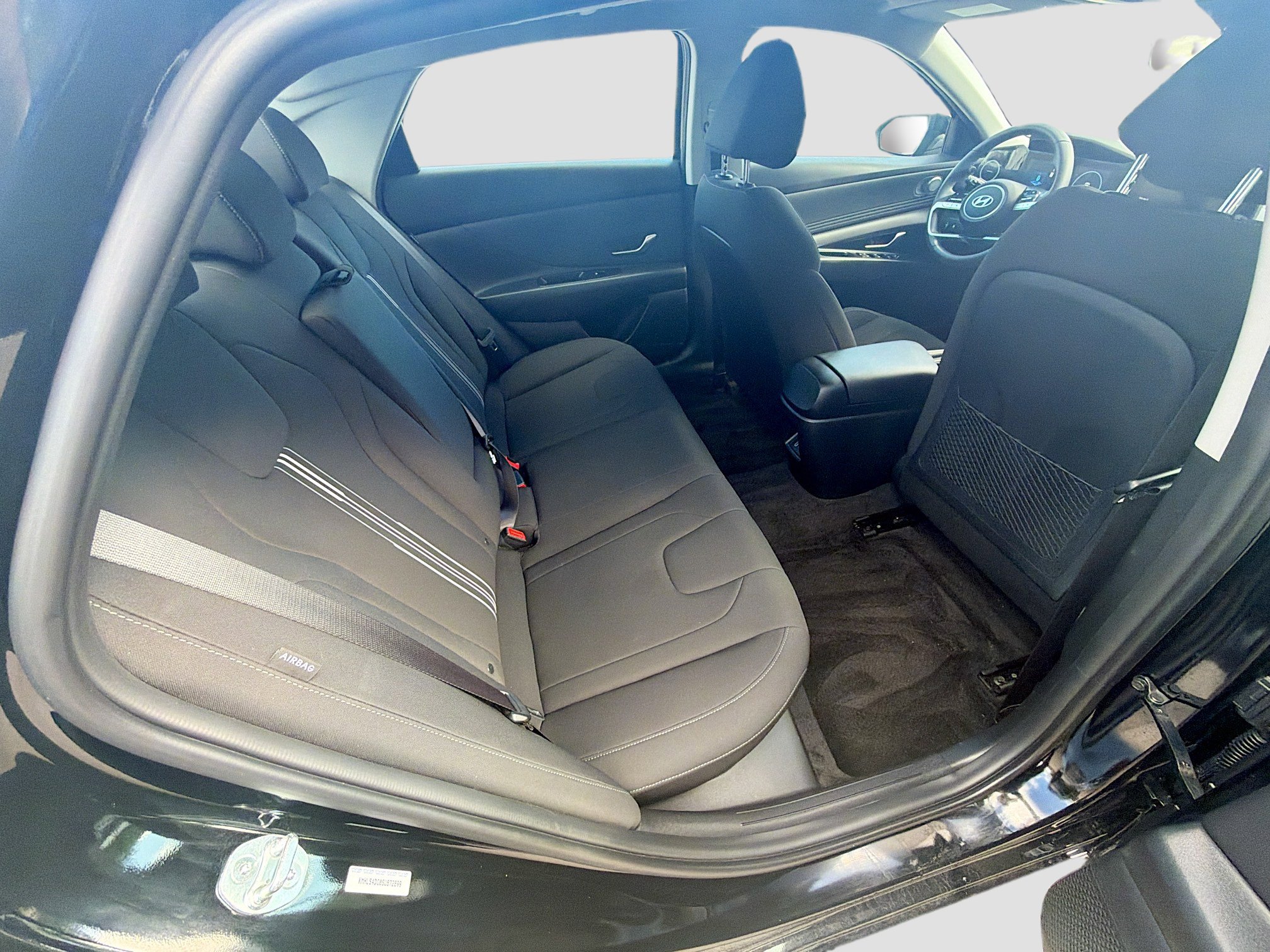 Used 2025 Hyundai Elantra SEL image 25