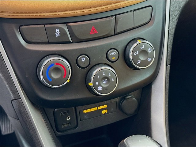 Used 2020 Chevrolet Trax LT w/ Driver Confidence Package image 17
