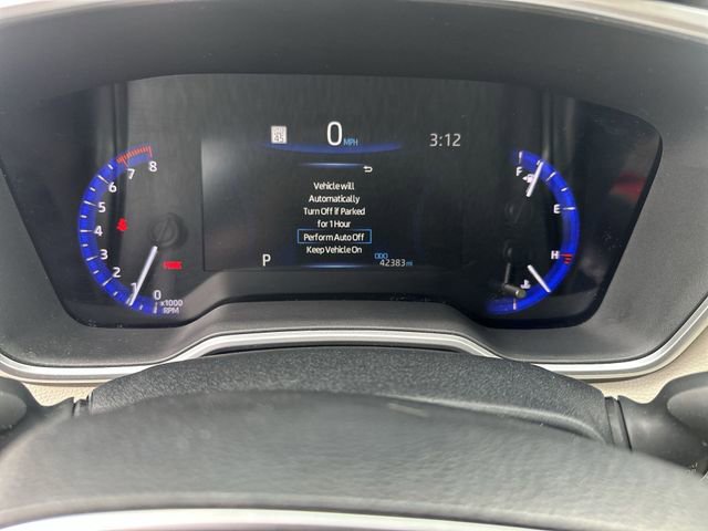 Certified 2022 Toyota Corolla Cross XLE AWD/4WD image 11
