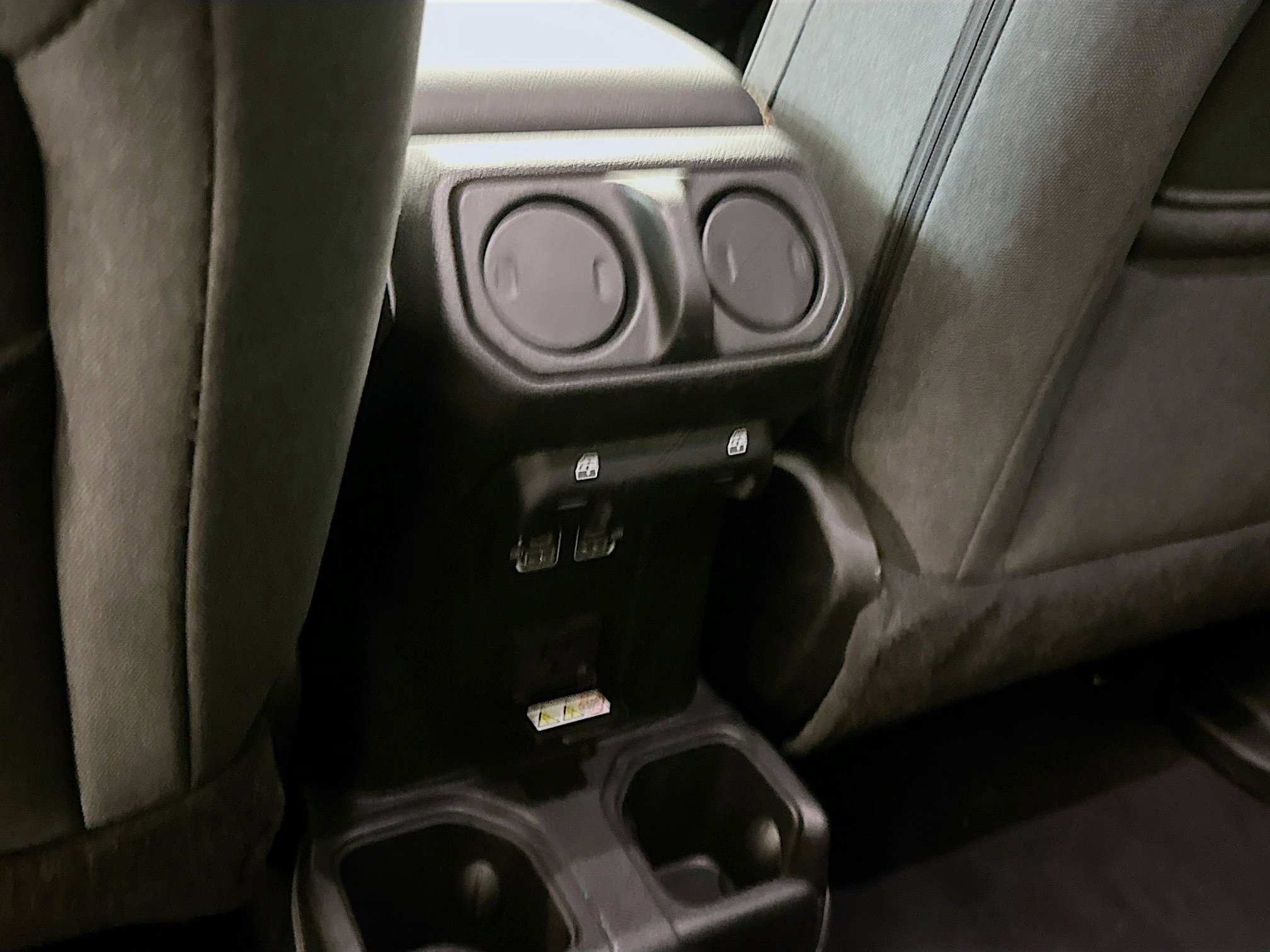 Used 2025 Jeep Wrangler Unlimited Sahara AWD/4WD image 27