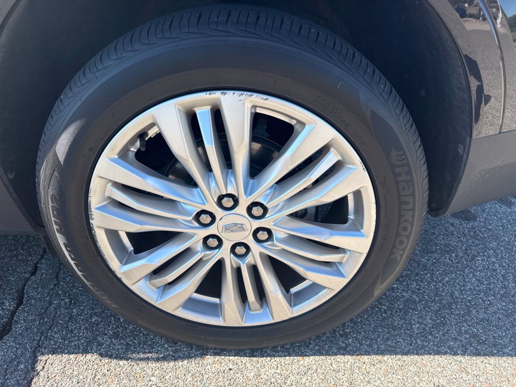 Used 2017 Cadillac XT5 Luxury FWD image 6