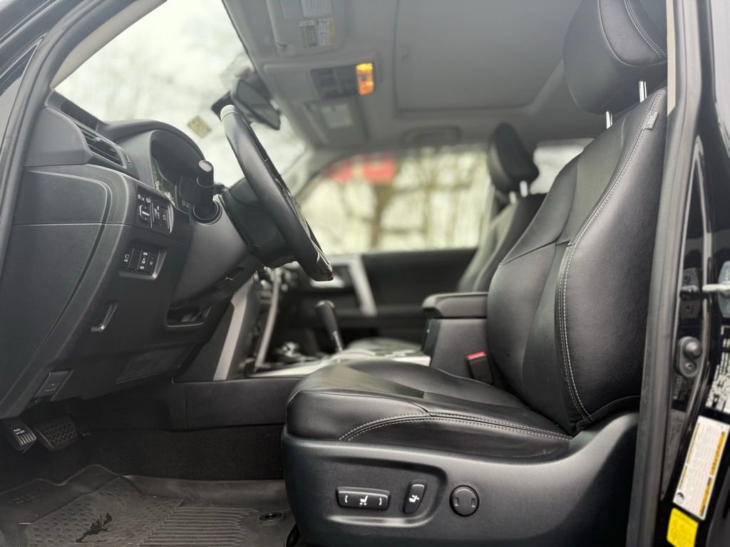 Used 2023 Toyota 4Runner Limited image 12
