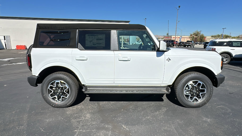 New 2025 Ford Bronco Outer Banks image 2