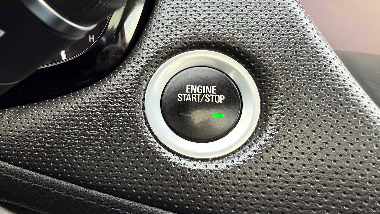 Used 2017 Cadillac XT5 Luxury FWD image 19