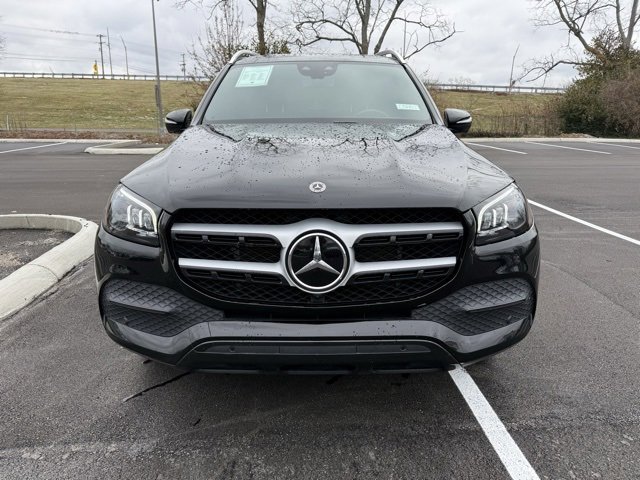 Used 2022 Mercedes-Benz GLS 450 4MATIC image 2
