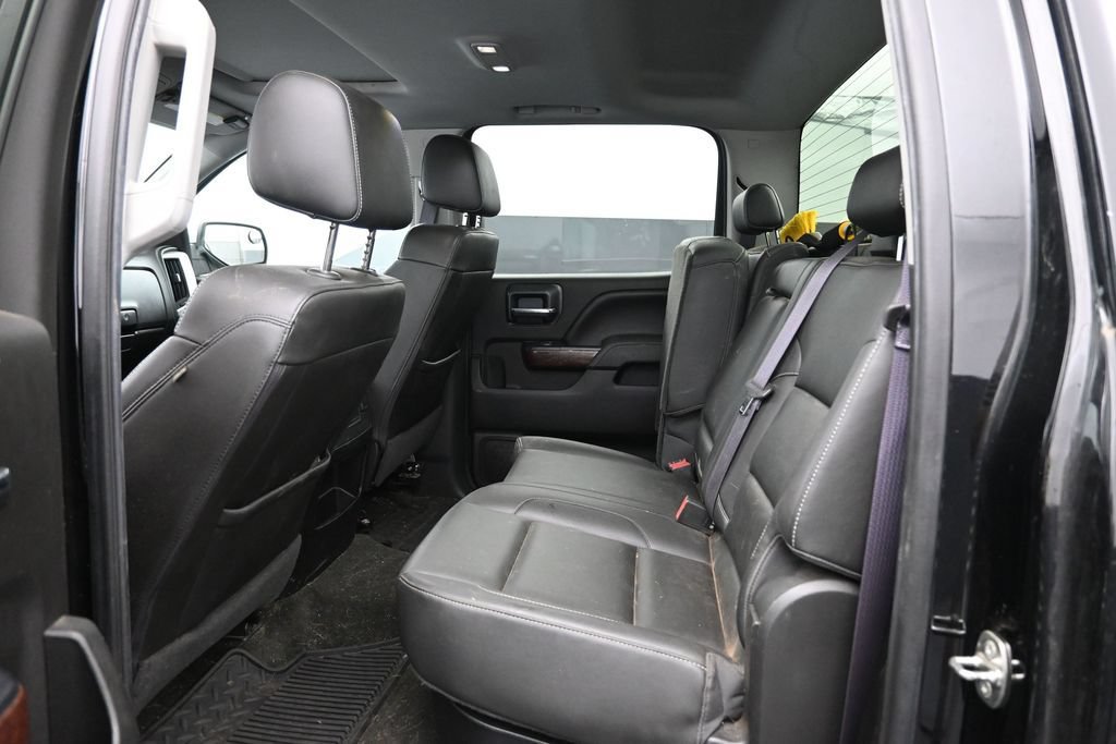 Used 2016 GMC Sierra 2500 SLT w/ Suspension Package, Off-Road AWD/4WD image 16