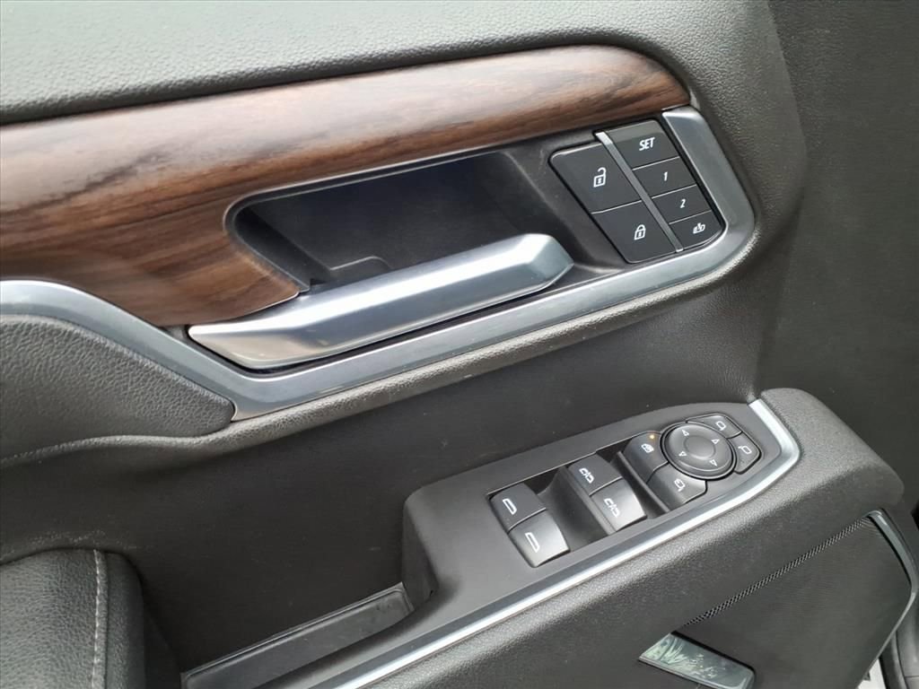 Used 2025 GMC Sierra 1500 SLT image 19