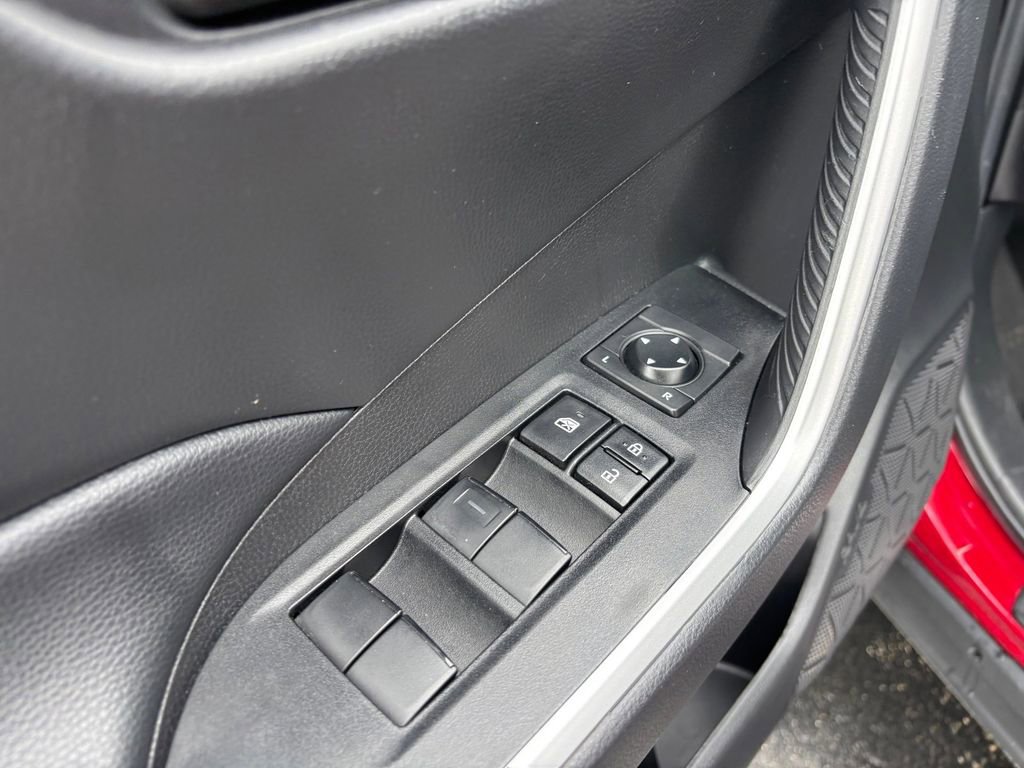 Used 2024 Toyota RAV4 LE FWD image 24