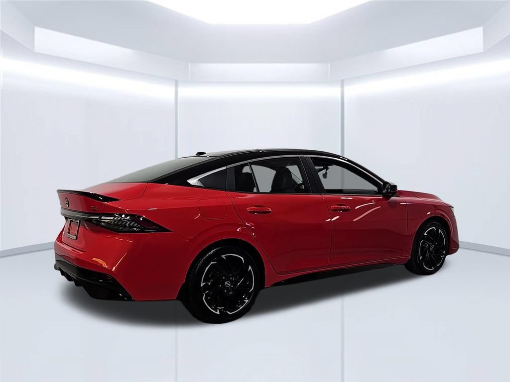 New 2026 Nissan Sentra SR w/ SR Premium Package FWD image 5