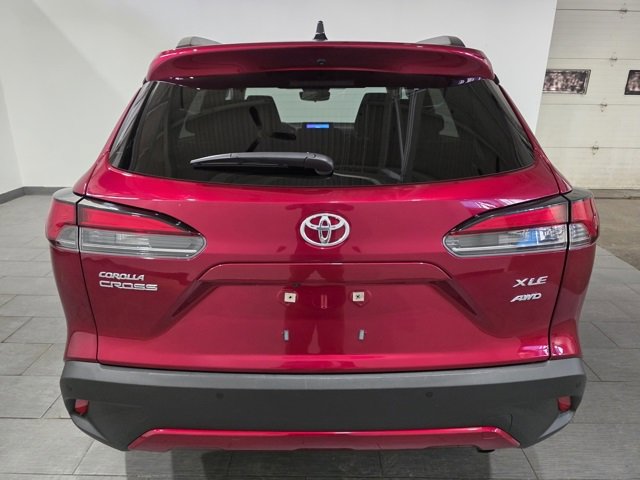 Used 2025 Toyota Corolla Cross XLE image 4