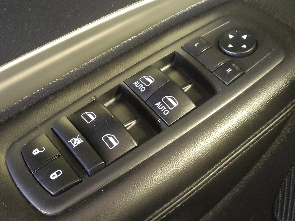 Used 2019 Dodge Durango SXT w/ Trailer Tow Group IV AWD/4WD image 27