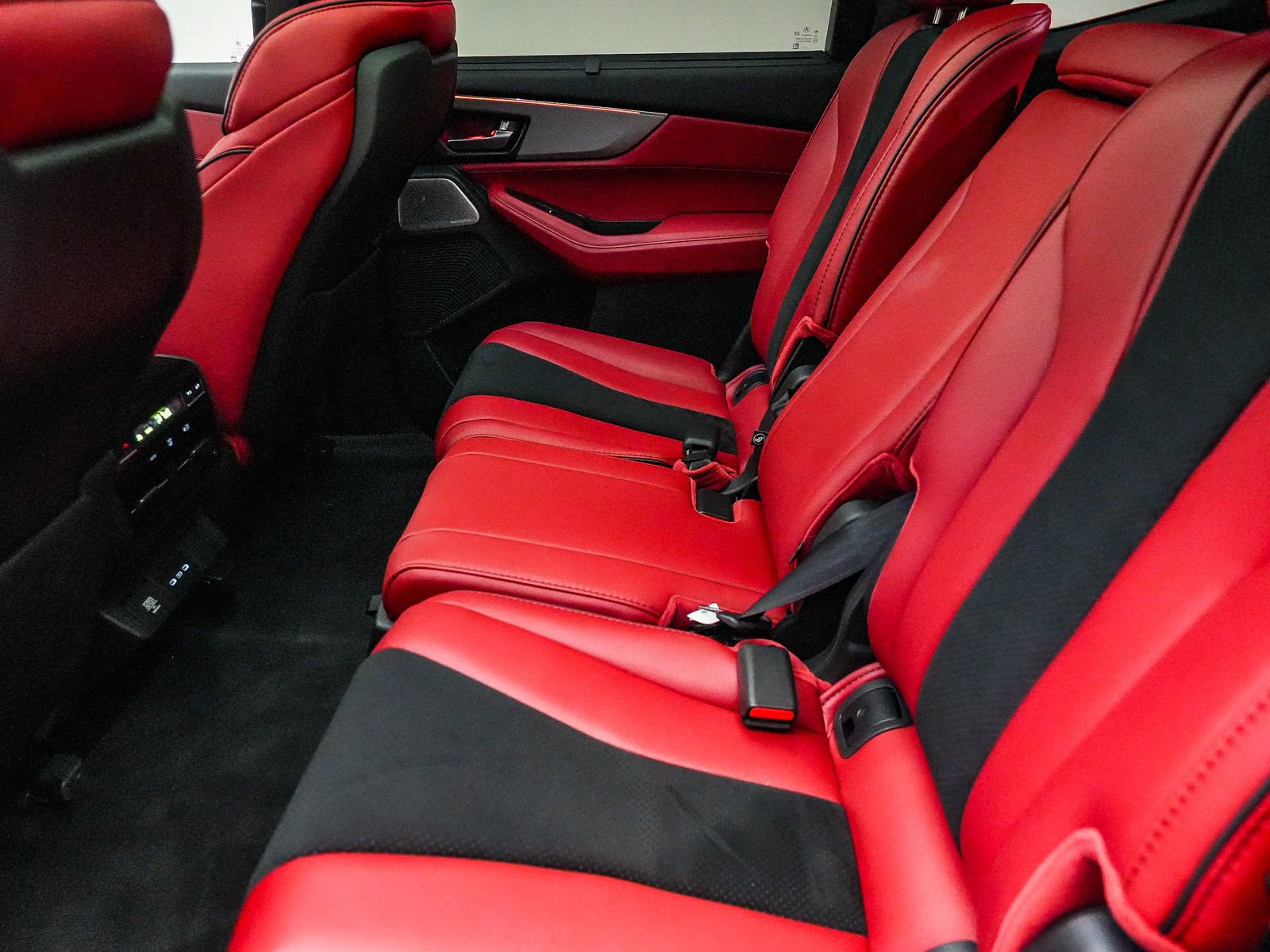 Used 2026 Acura MDX A-Spec image 19