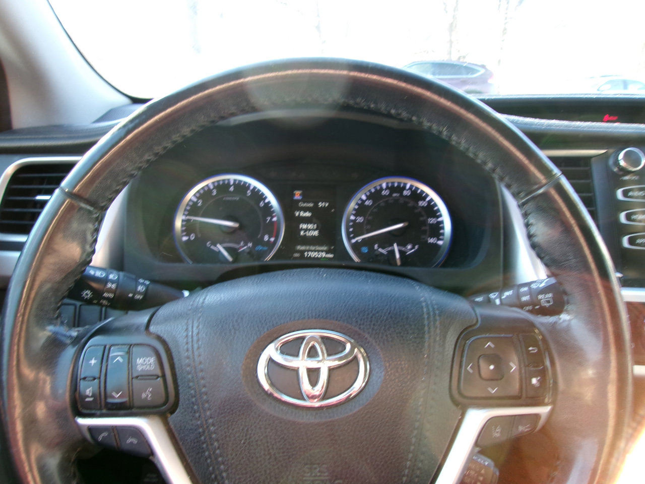 Used 2019 Toyota Highlander XLE image 15