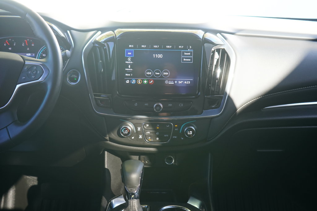 Used 2023 Chevrolet Traverse LT AWD/4WD image 25