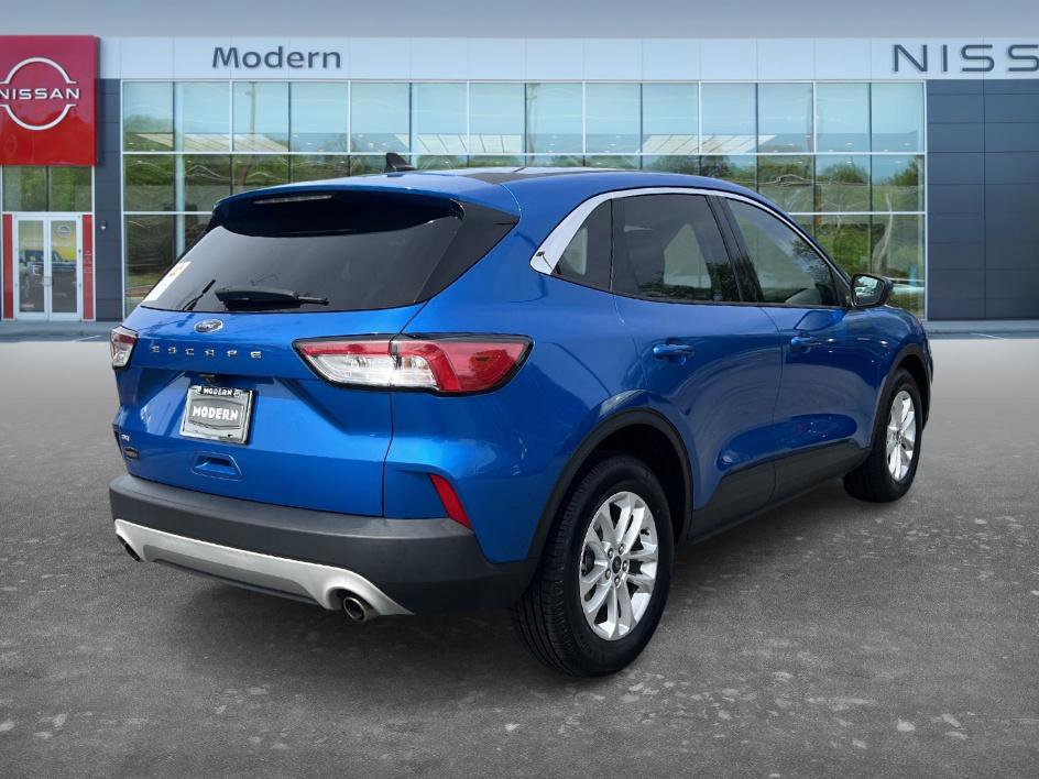 Used 2021 Ford Escape SE image 5