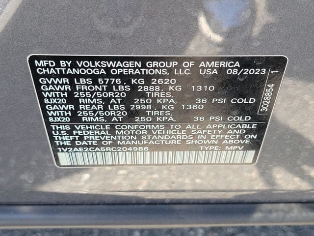 Certified 2024 Volkswagen Atlas Cross Sport SEL R-Line AWD/4WD image 33
