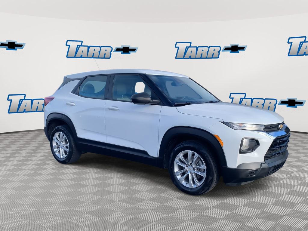 Used 2022 Chevrolet TrailBlazer LS image 2