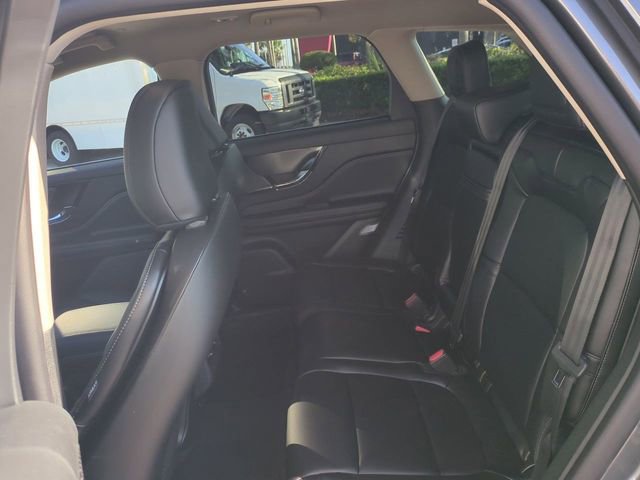 New 2026 Lincoln Corsair Premiere image 14