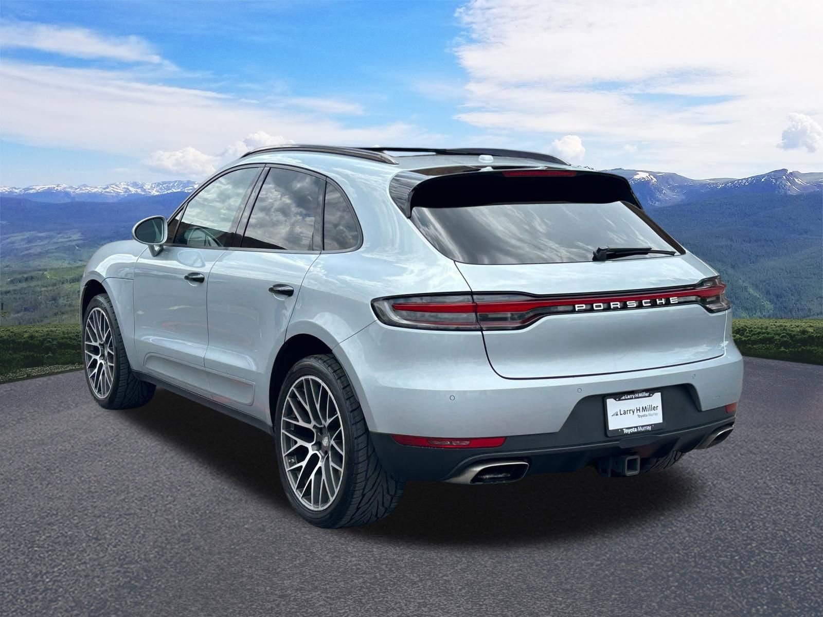 Used 2019 Porsche Macan AWD/4WD image 3